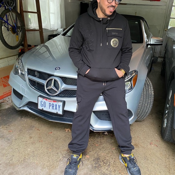 Classy stylish SHARP whatever you consider SHARP - Picture 3 of 16